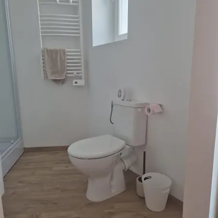 Apartment St Fursy 2 *